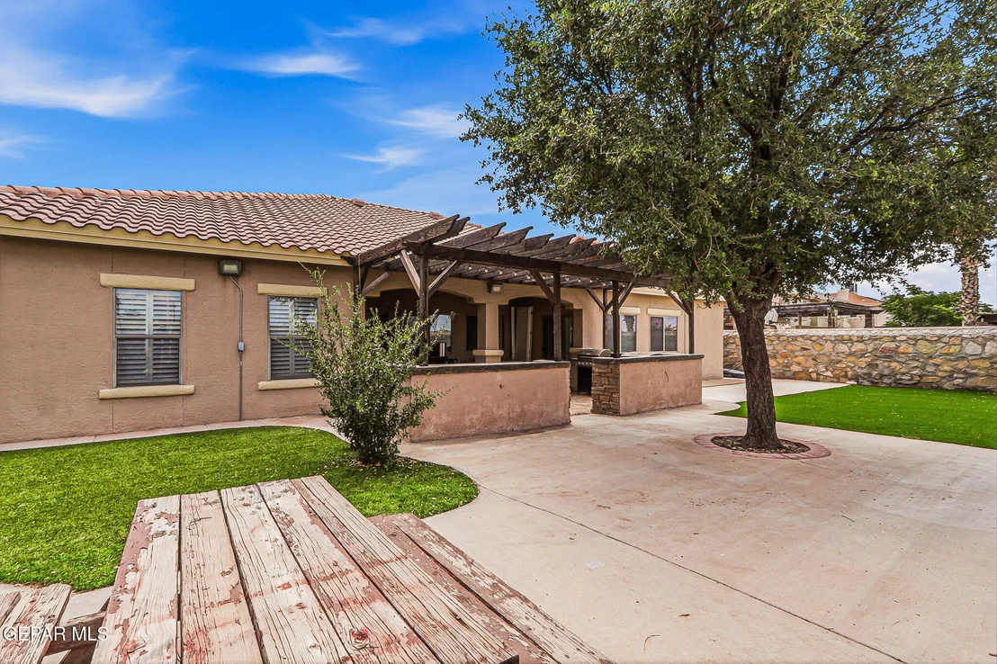 Photo of 3065 TIERRA NORA Drive