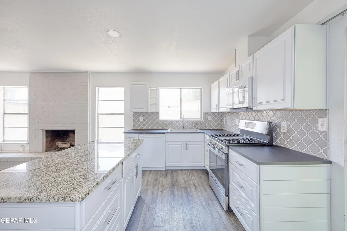 Photo of 10621 POLYCRATES Place