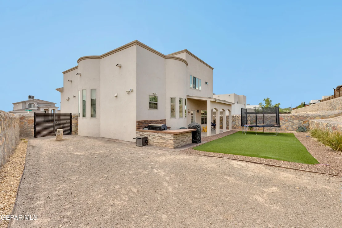Photo of 6068 RIVET Place