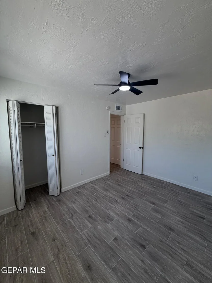 Photo of 6223 ALGONQUIN Road
