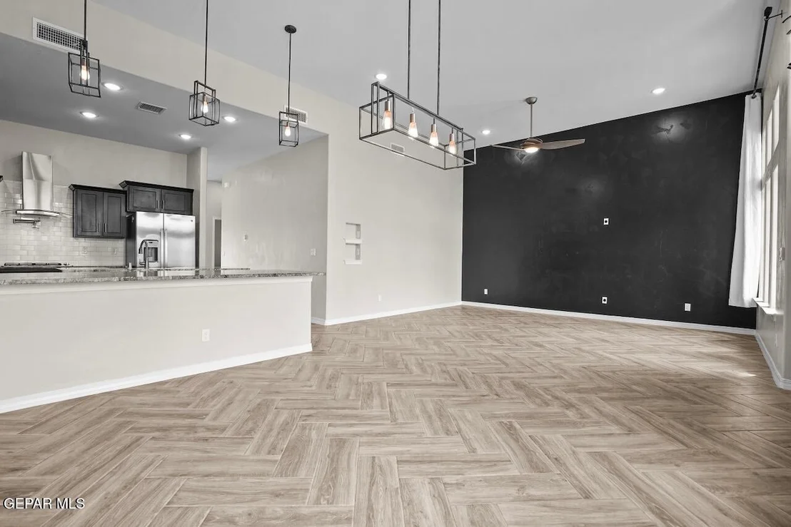 Photo of 965 CROOKED RIVER Drive