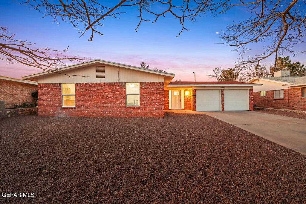 Photo of 10053 Foothill Drive