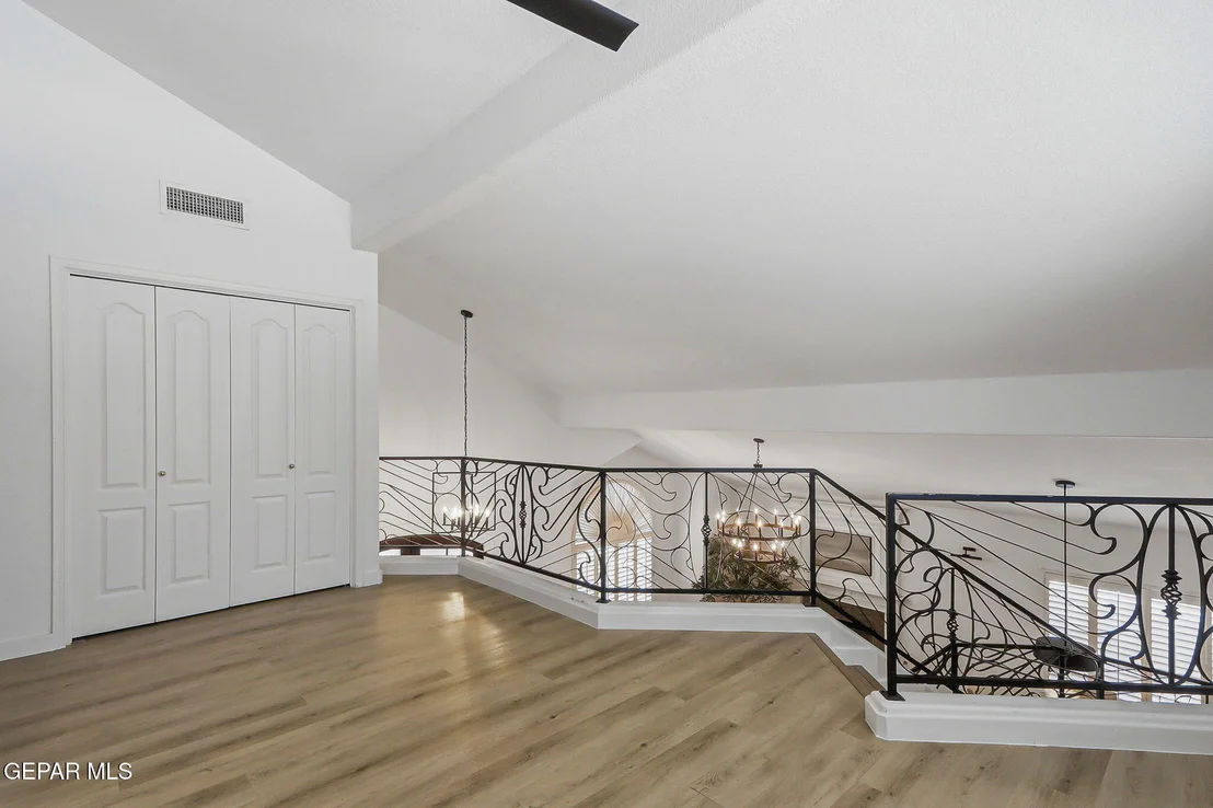 Photo of 6633 WIND RIDGE Drive