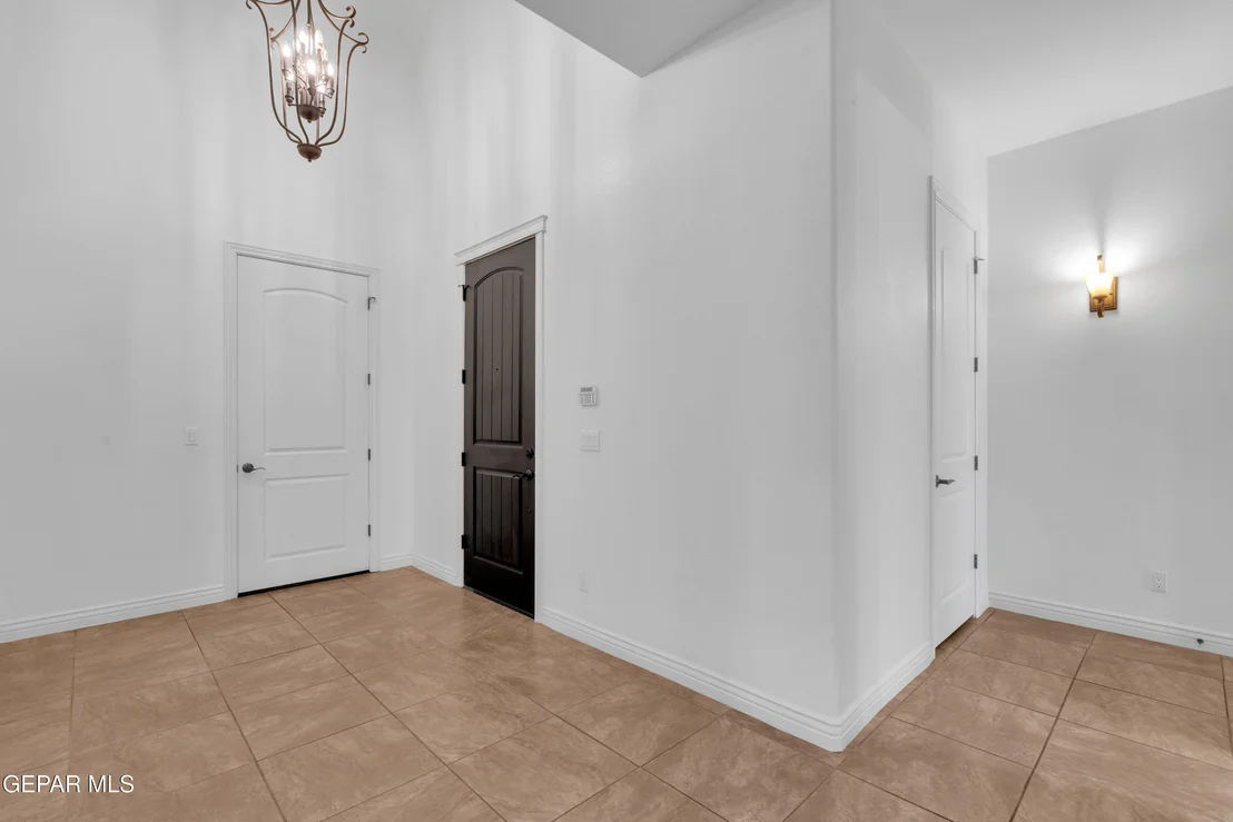 Photo of 5833 SUNDALE Road