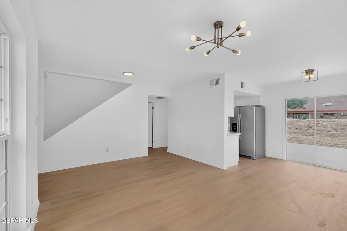 Photo of 12036 KINGS CREST Drive