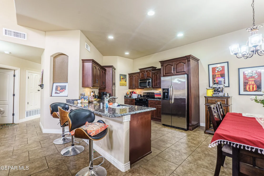 Photo of 5565 MIKE VANE Drive