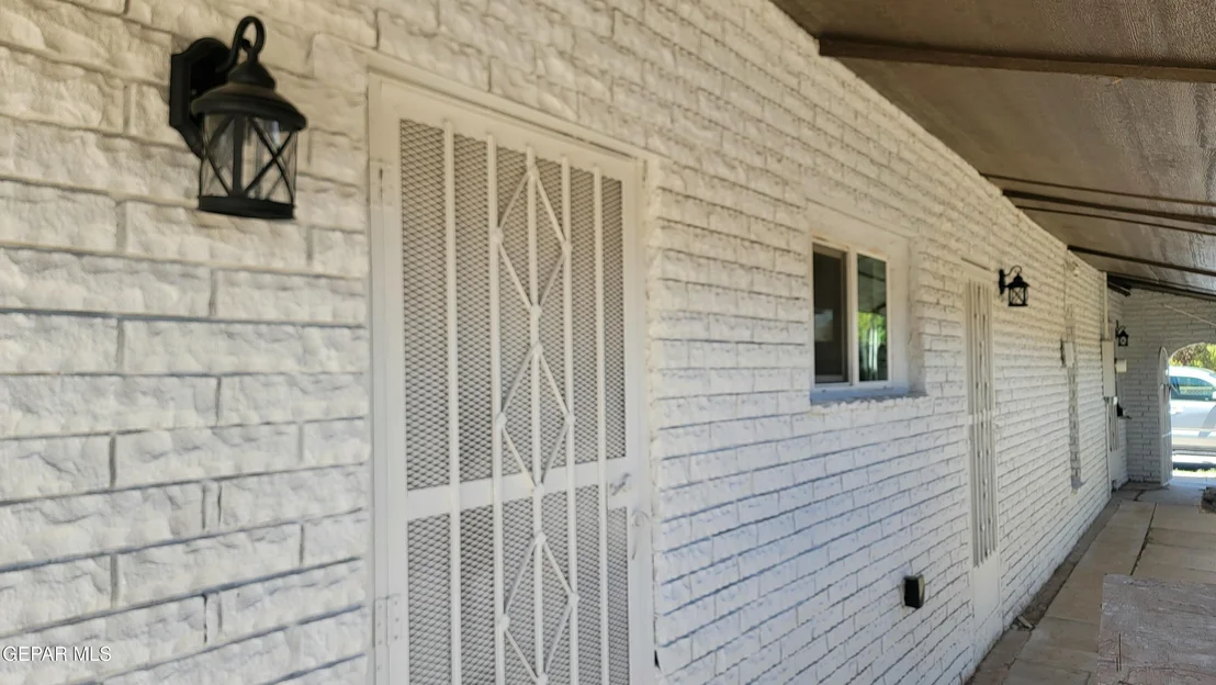 Photo of 231 FRANCIS Street