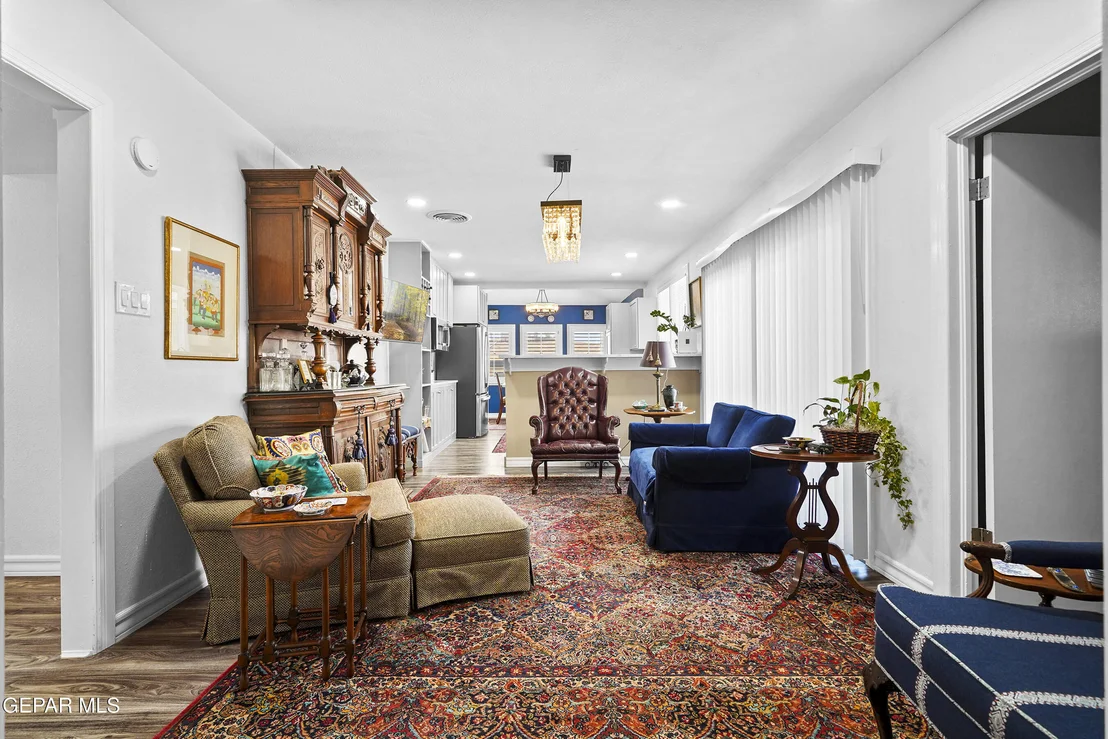 Photo of 1109 WHITAKER Lane