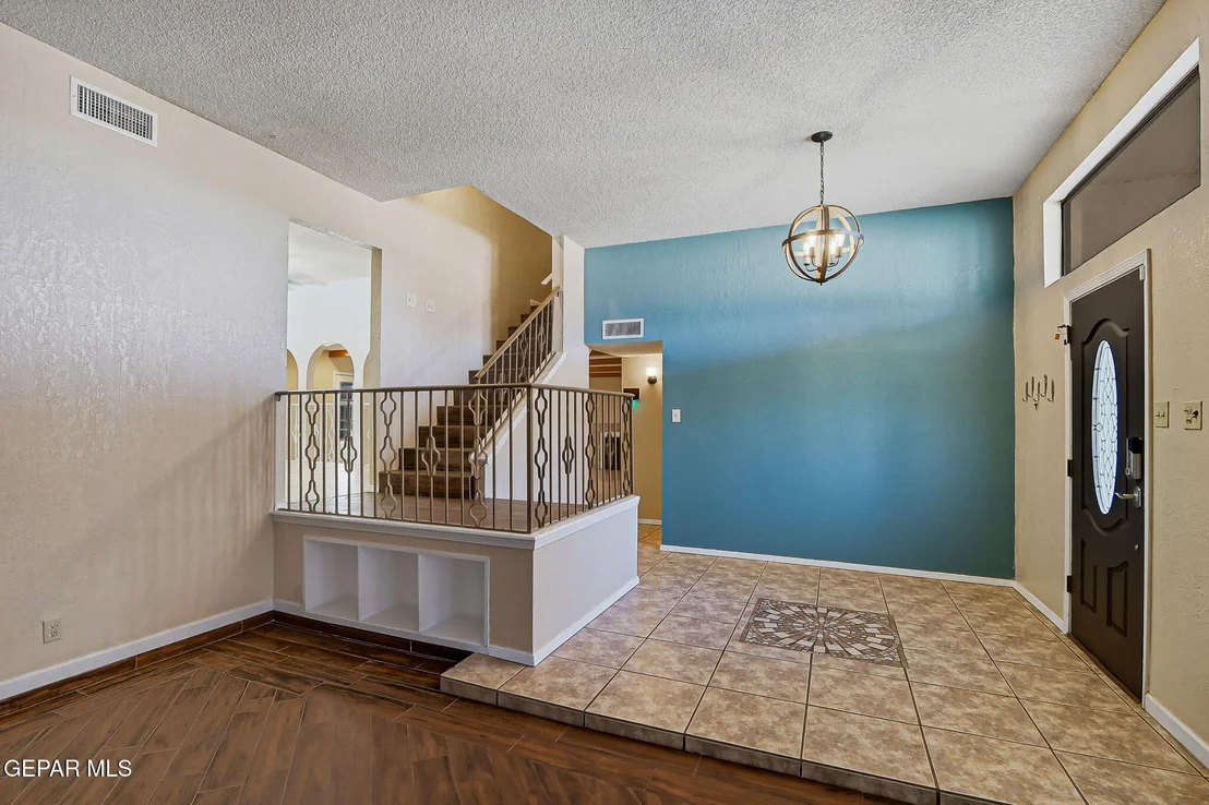Photo of 11700 CASA VIEW Drive