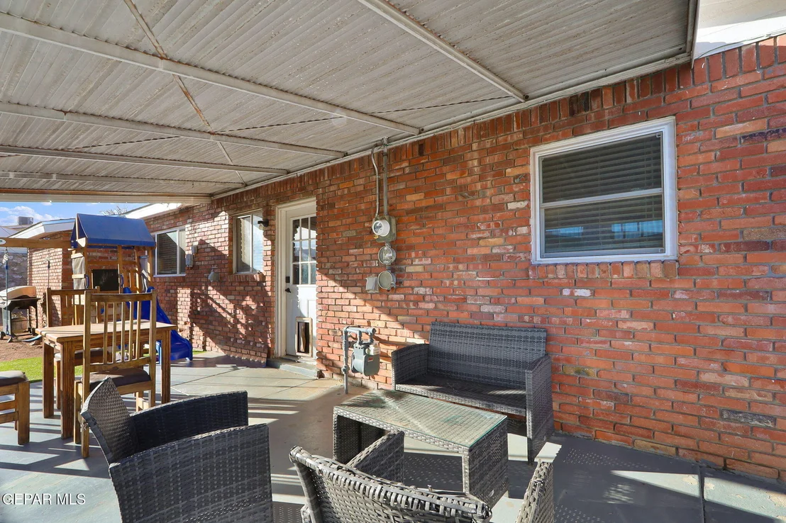 Photo of 4860 Winthrop Drive