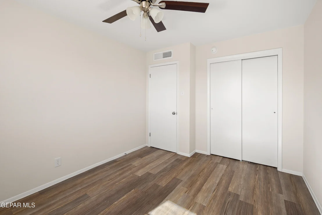 Photo of 5016 DEBEERS Drive