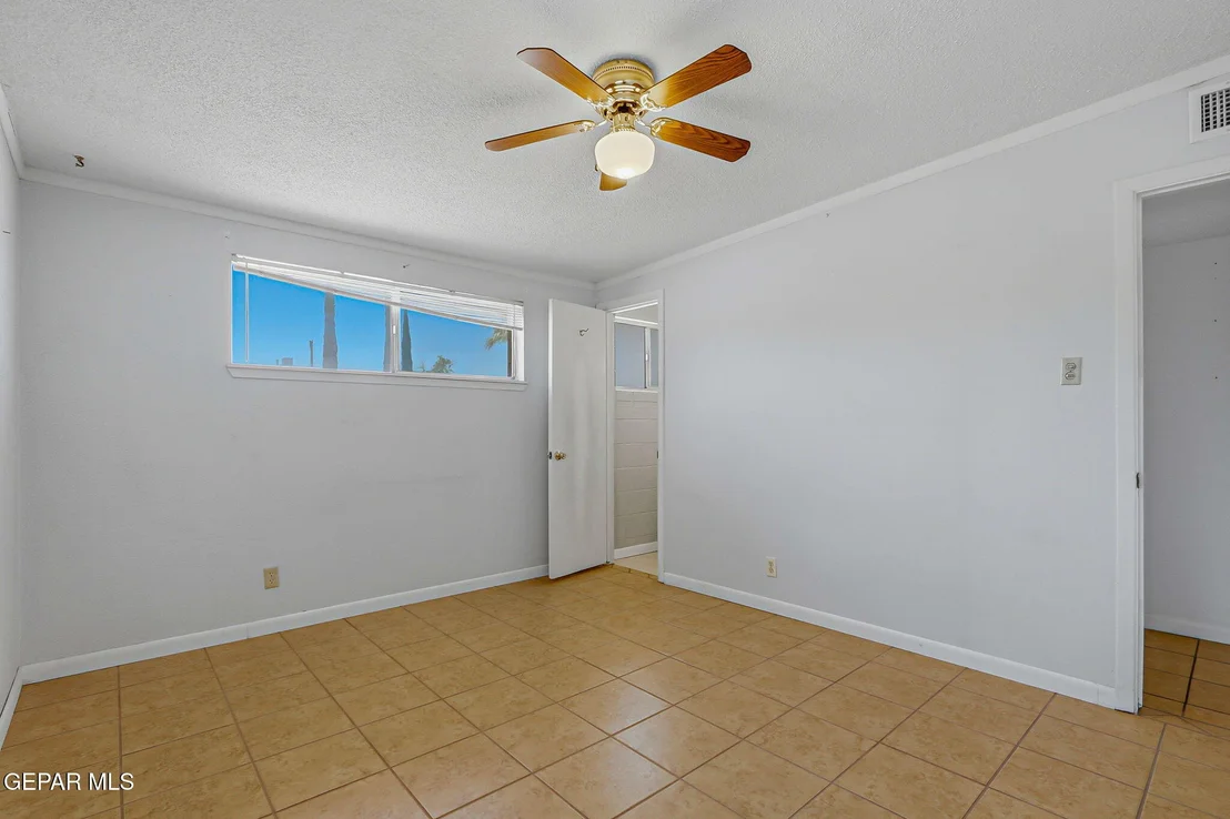 Photo of 10161 BERMUDA Avenue
