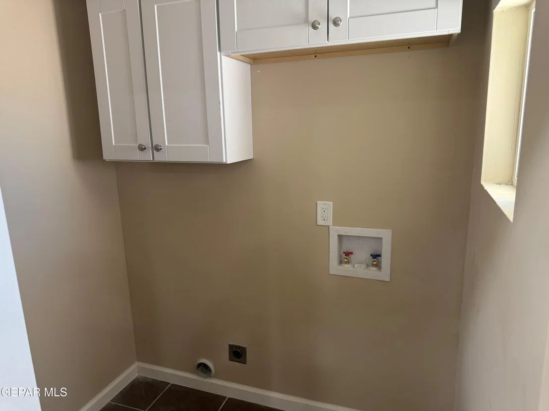 Photo of 6227 ALGONQUIN Road