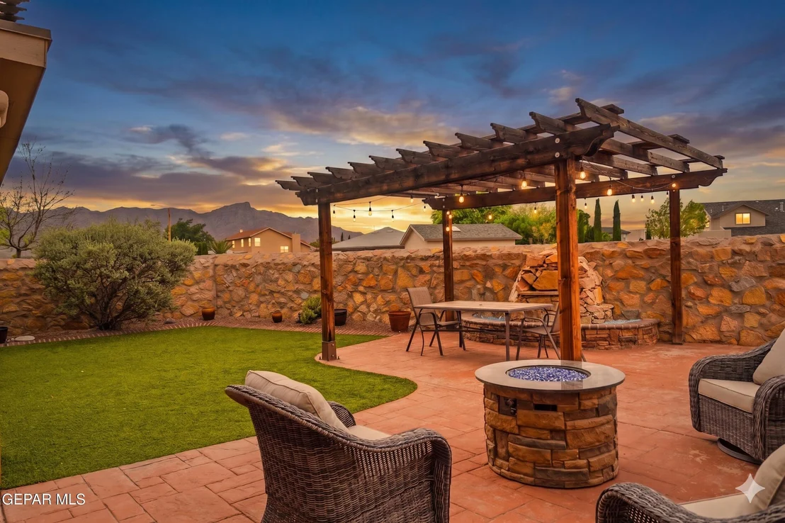 Photo of 5017 MOON RANCH Lane