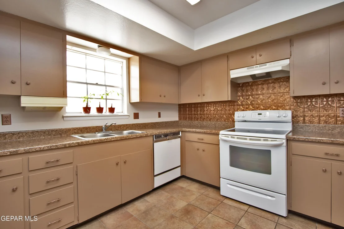 Photo of 6217 CONSTELLATION Drive