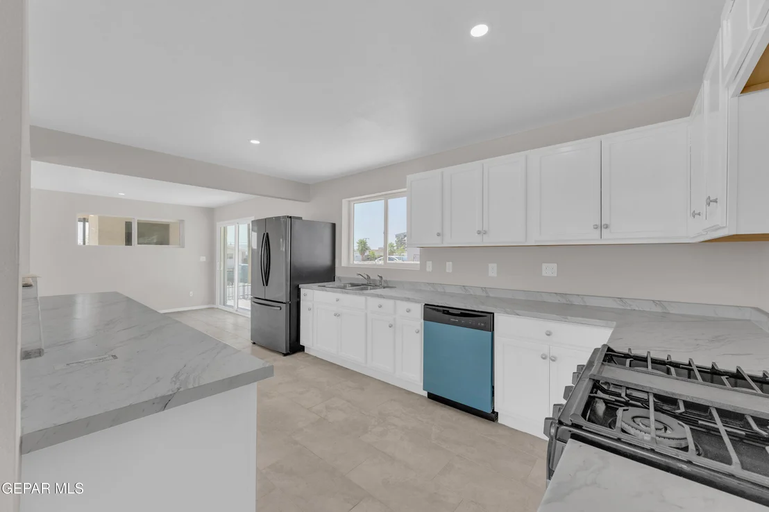 Photo of 6001 FANDANGO Place