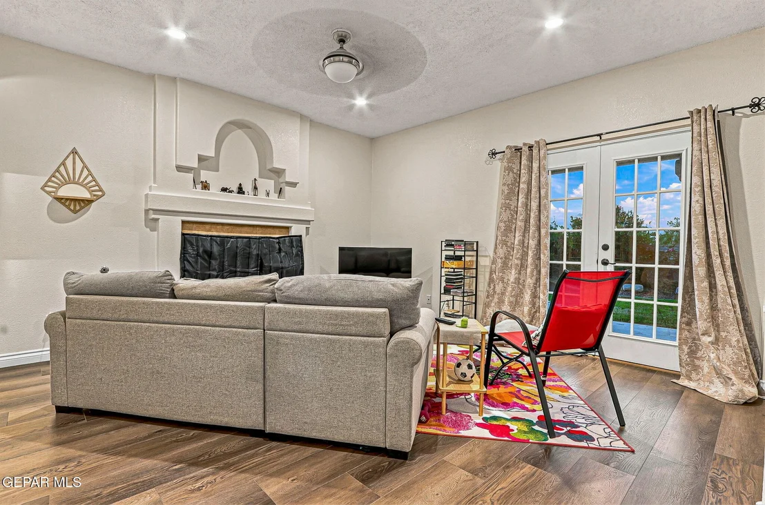 Photo of 6429 FRANKLIN RIDGE Drive