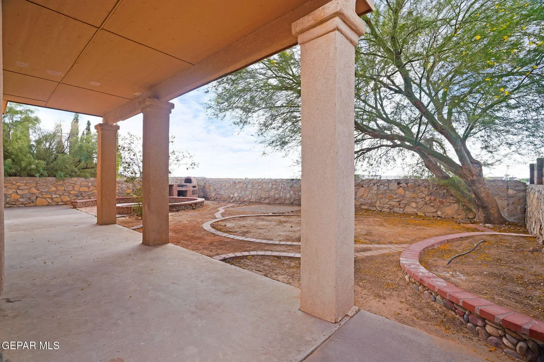 Photo of 1433 PASEO DEL SUR Court
