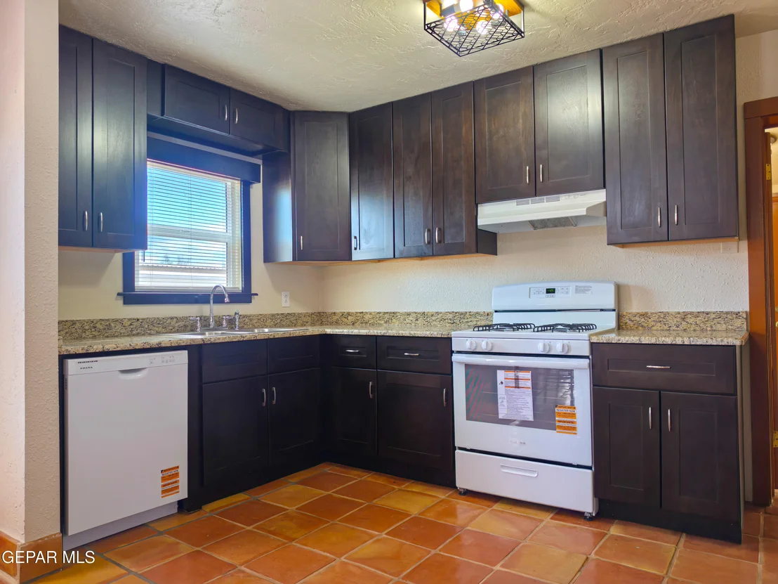 Photo of 4037 EMORY Road