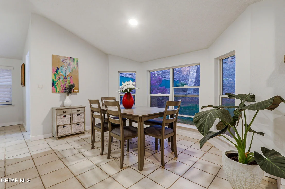 Photo of 680 ABINGTON Drive