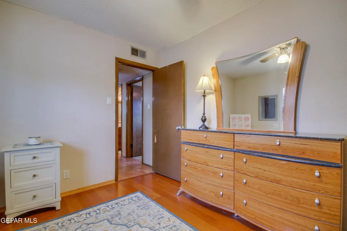 Photo of 1640 BESSEMER Drive