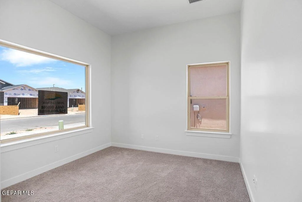 Photo of 425 Deserts Drive