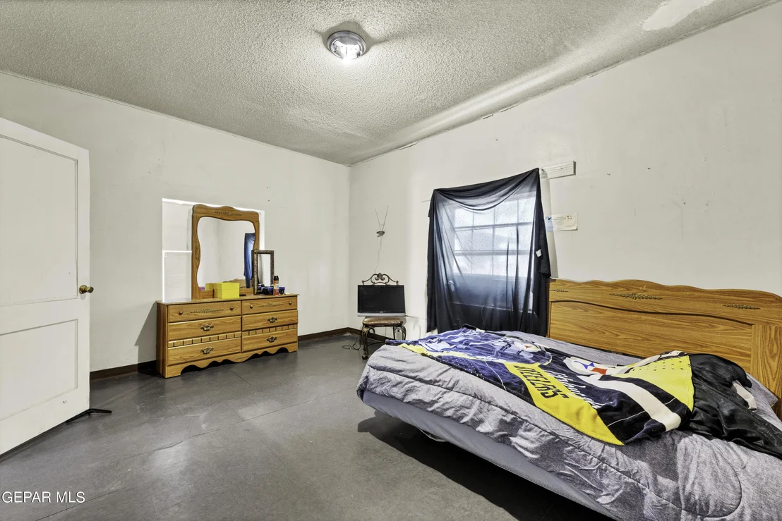 Photo of 8929 TEODOSO Drive