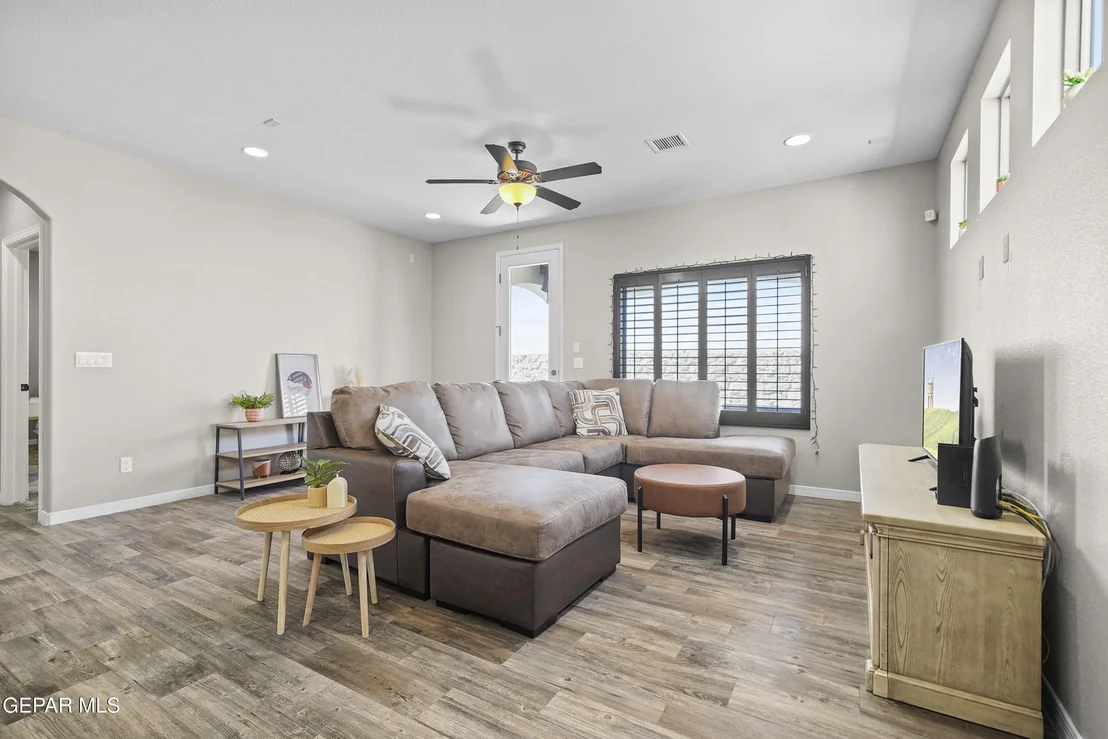 Photo of 7257 LONG MEADOW Drive