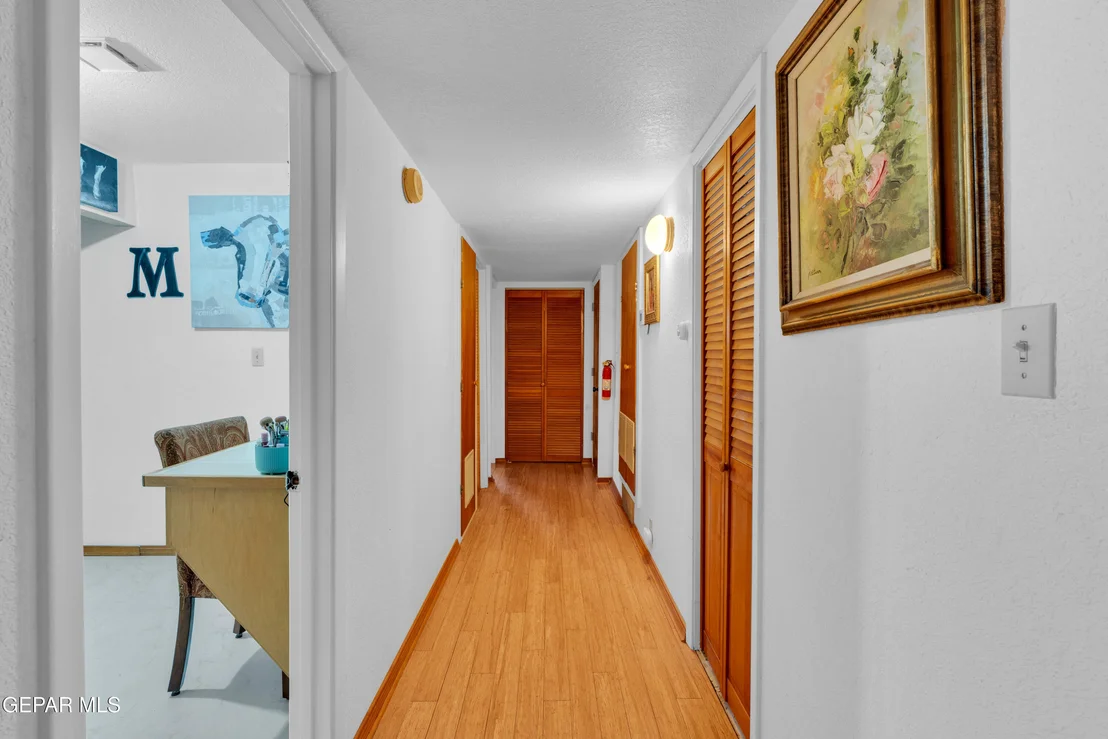 Photo of 6040 STRAHAN Road