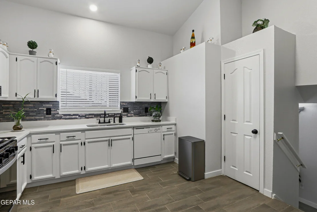 Photo of 12192 Sun Arbor Place