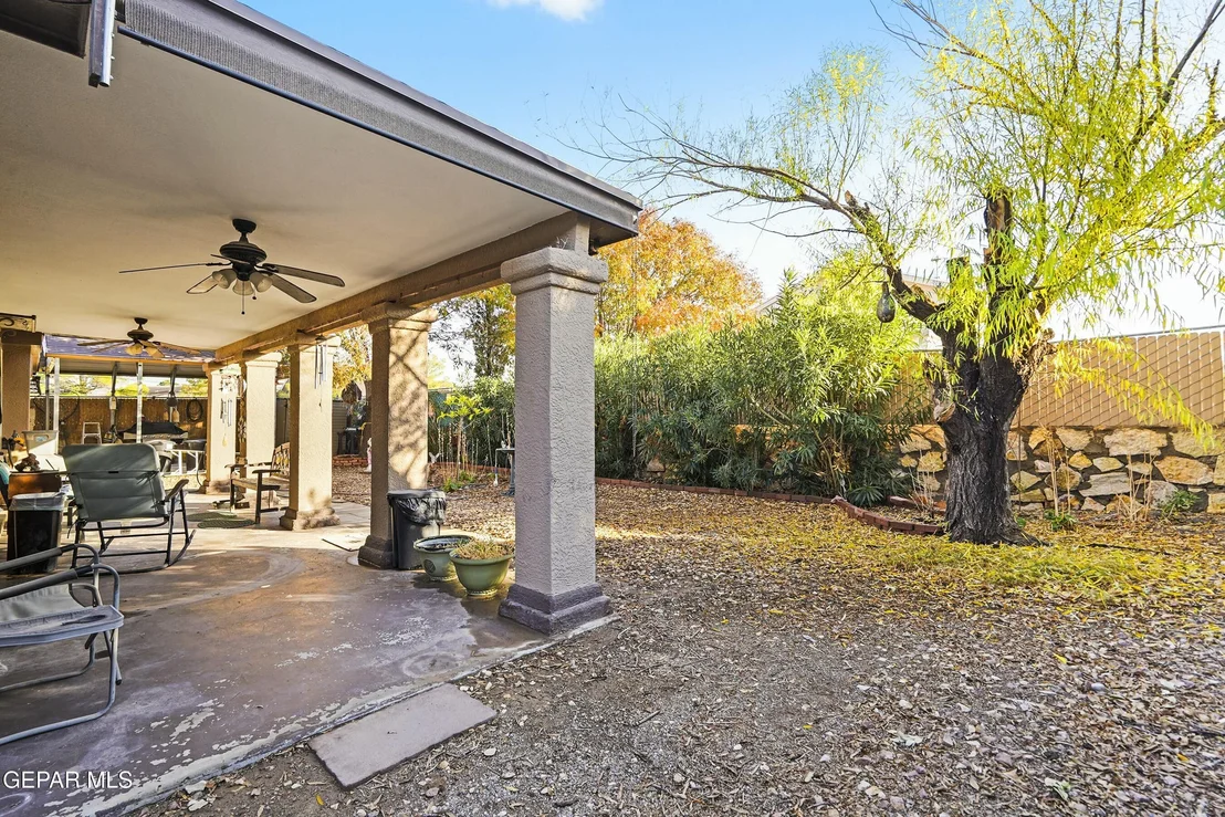 Photo of 13812 DESERT HIGHLANDS Lane