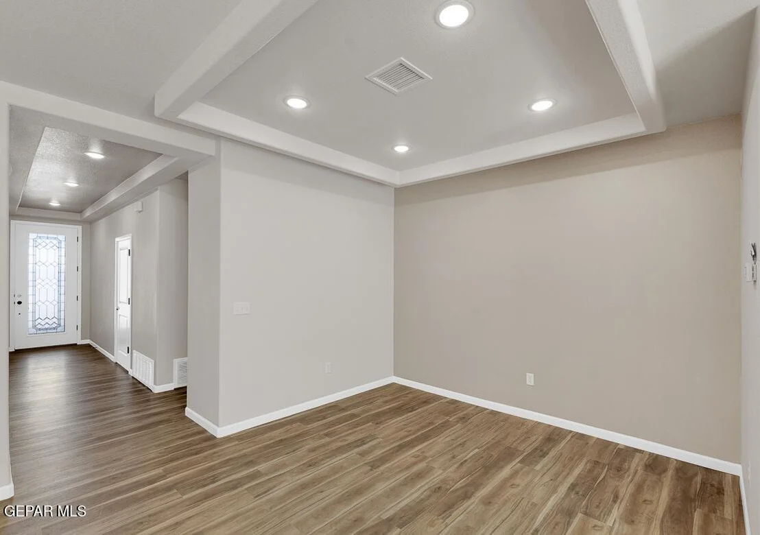 Photo of 933 AQUEDUCT Avenue