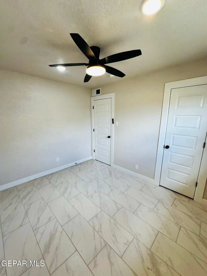 Photo of 5018 Flower Drive