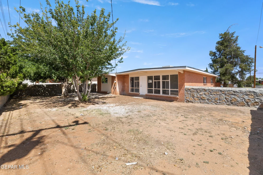 Photo of 5112 JERRY Drive