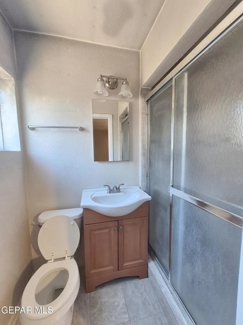 Photo of 417 Balboa Road