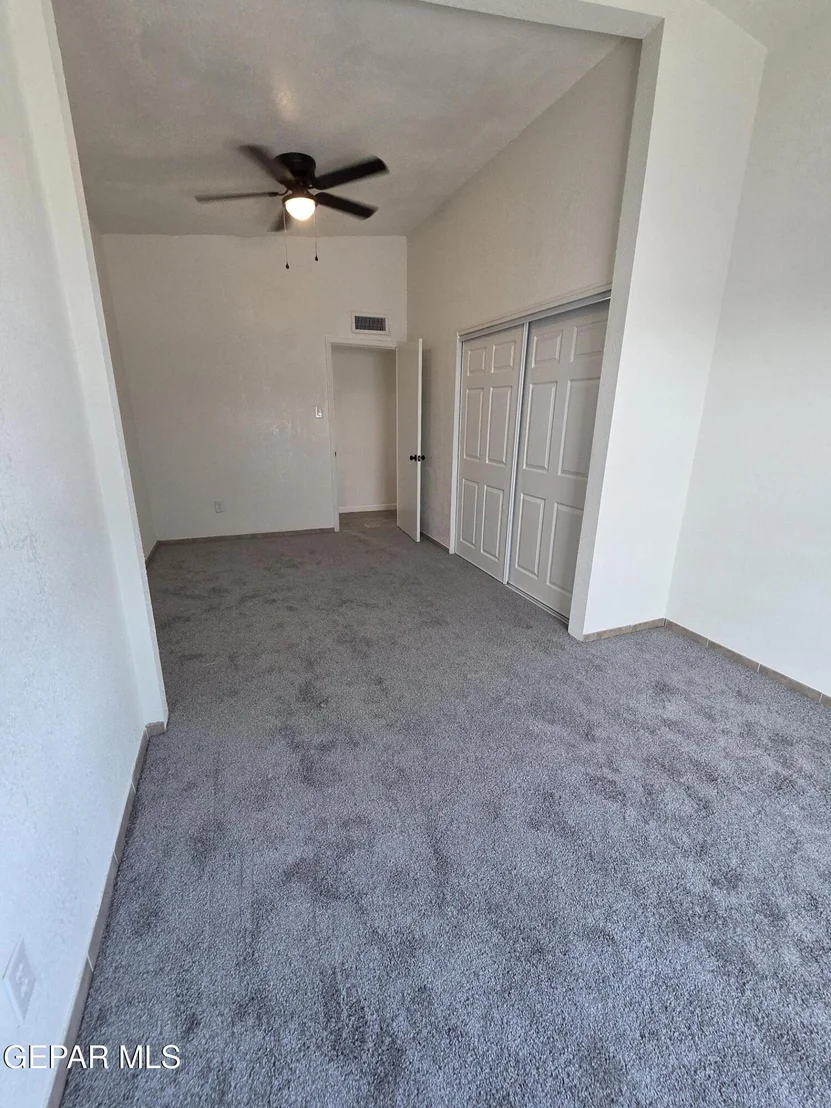 Photo of 331 CARNIVAL Drive