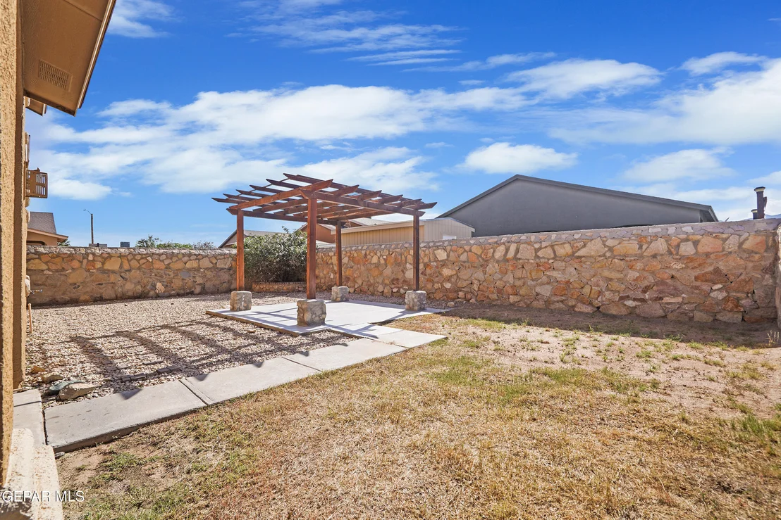 Photo of 11509 CHARLES BOYLE Place