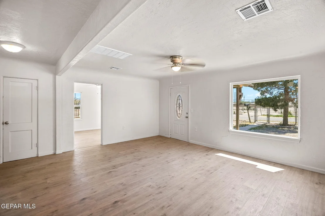 Photo of 7113 Dale Road