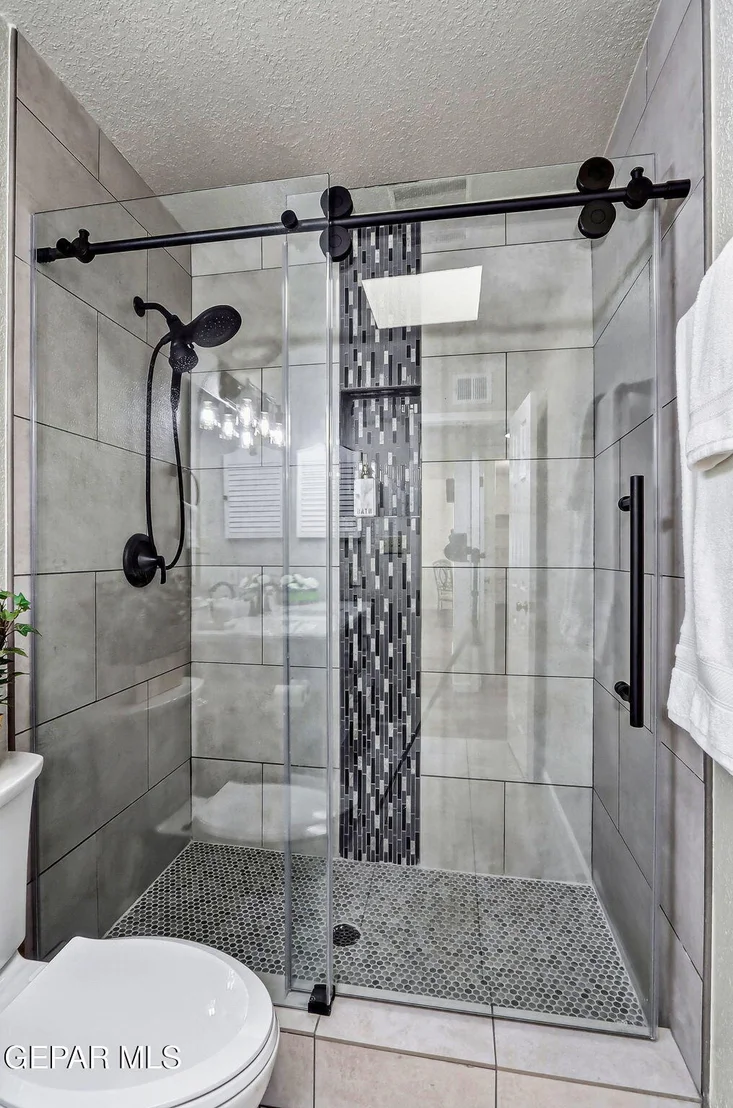 Photo of 5205 VALLEY SPRING Way