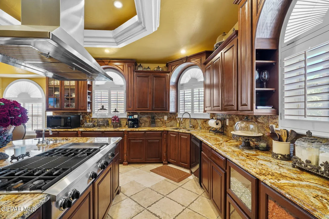 Photo of 605 MEADOW WILLOW Drive