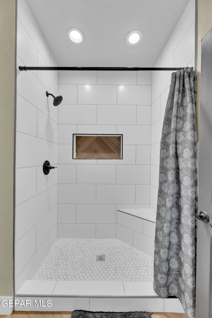 Photo of 809 GALLOWAY Drive