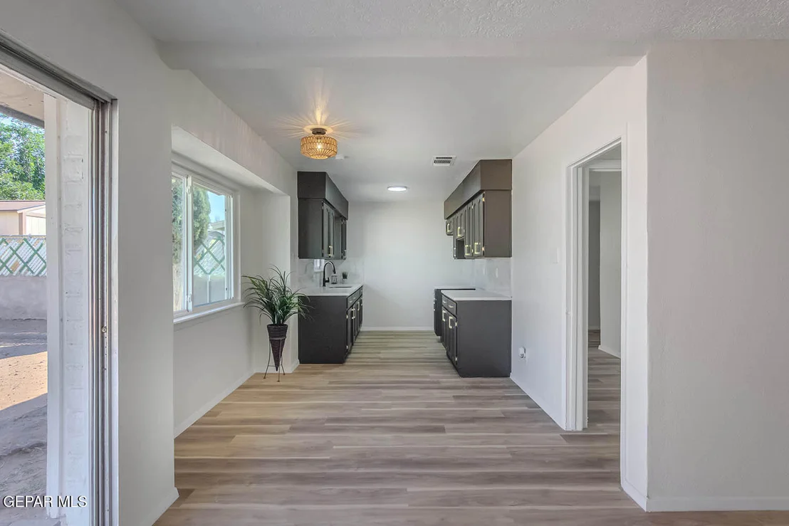 Photo of 2820 BEACHCOMBER Drive