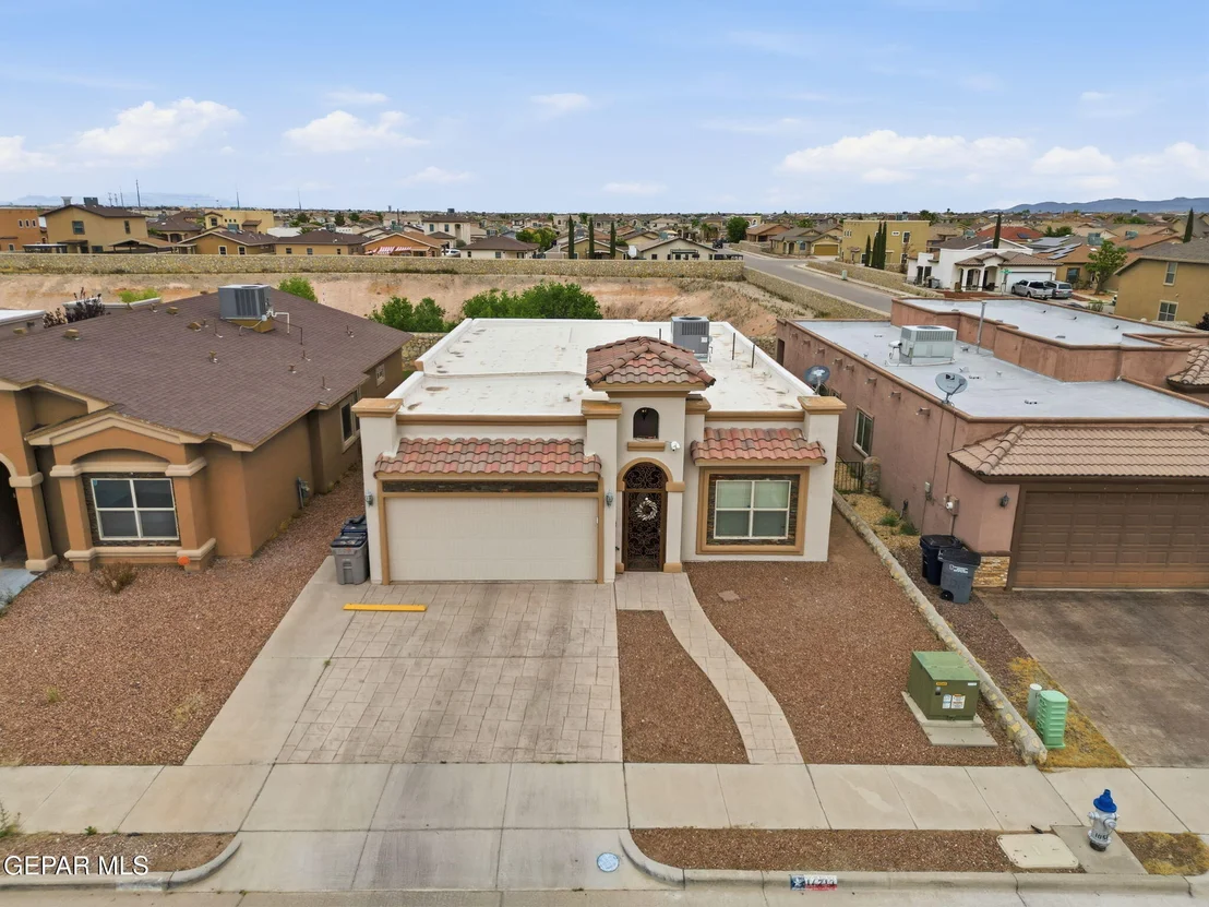 Photo of 14213 FABLED POINT Avenue