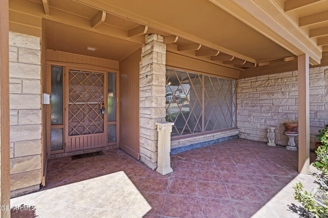 Photo of 5847 BURNING TREE Drive