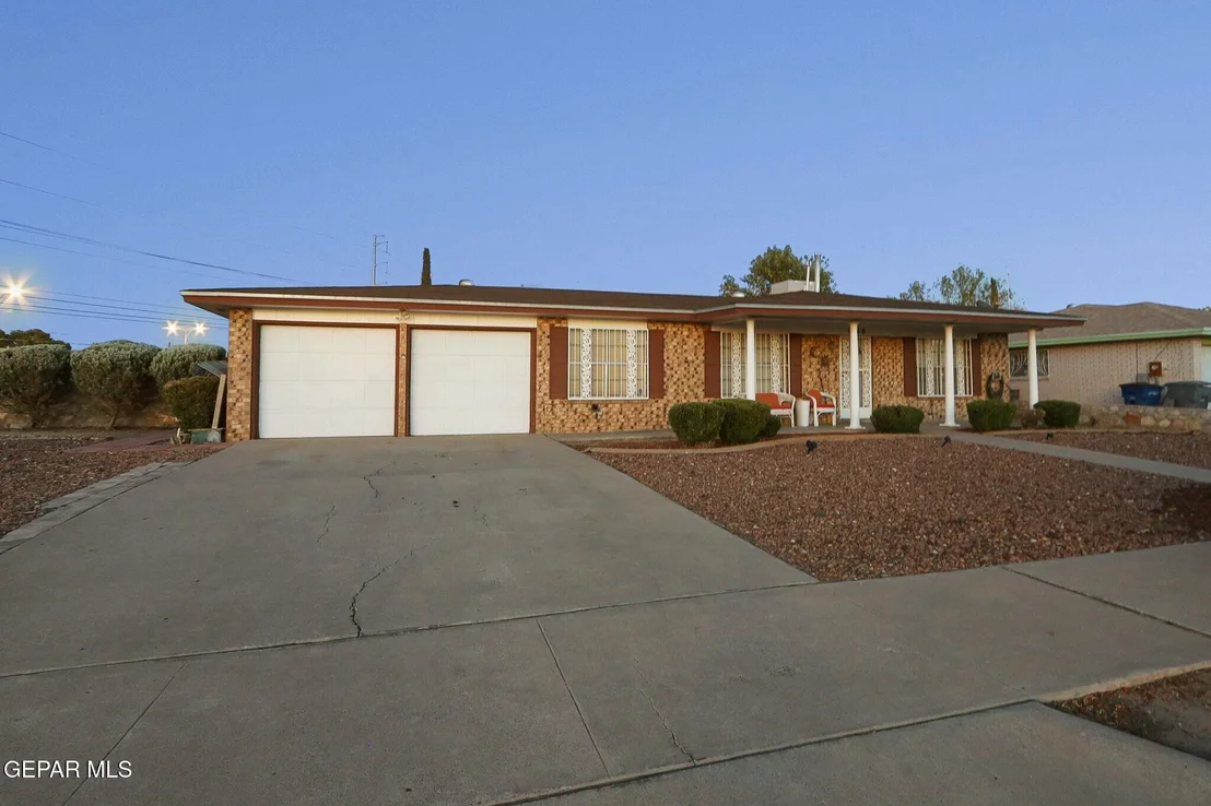 Photo of 1868 Tom Bolt Drive