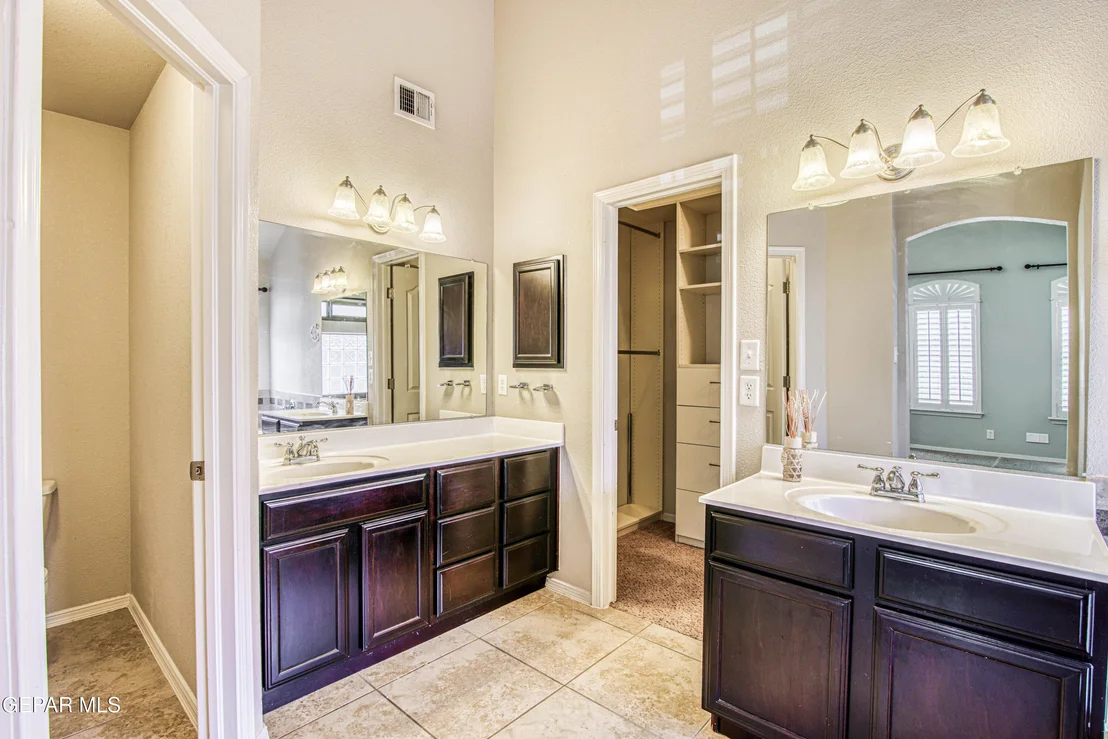 Photo of 11220 Northview Drive