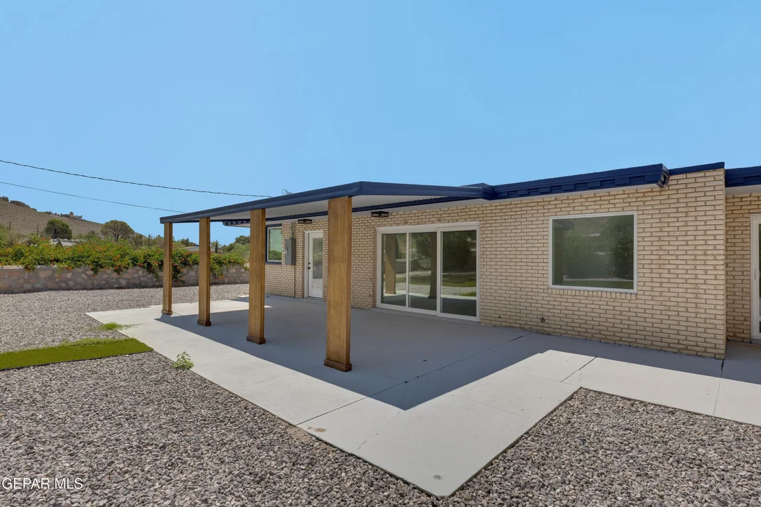 Photo of 4004 Flamingo Drive