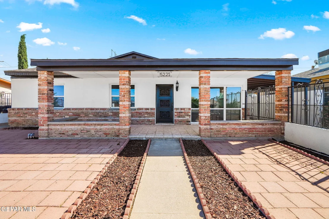 Photo of 5221 Timberwolf Drive