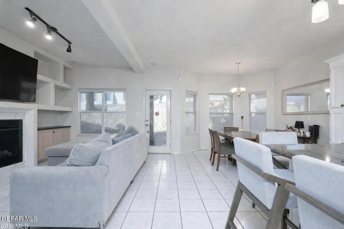 Photo of 253 NORTHBROOK Court