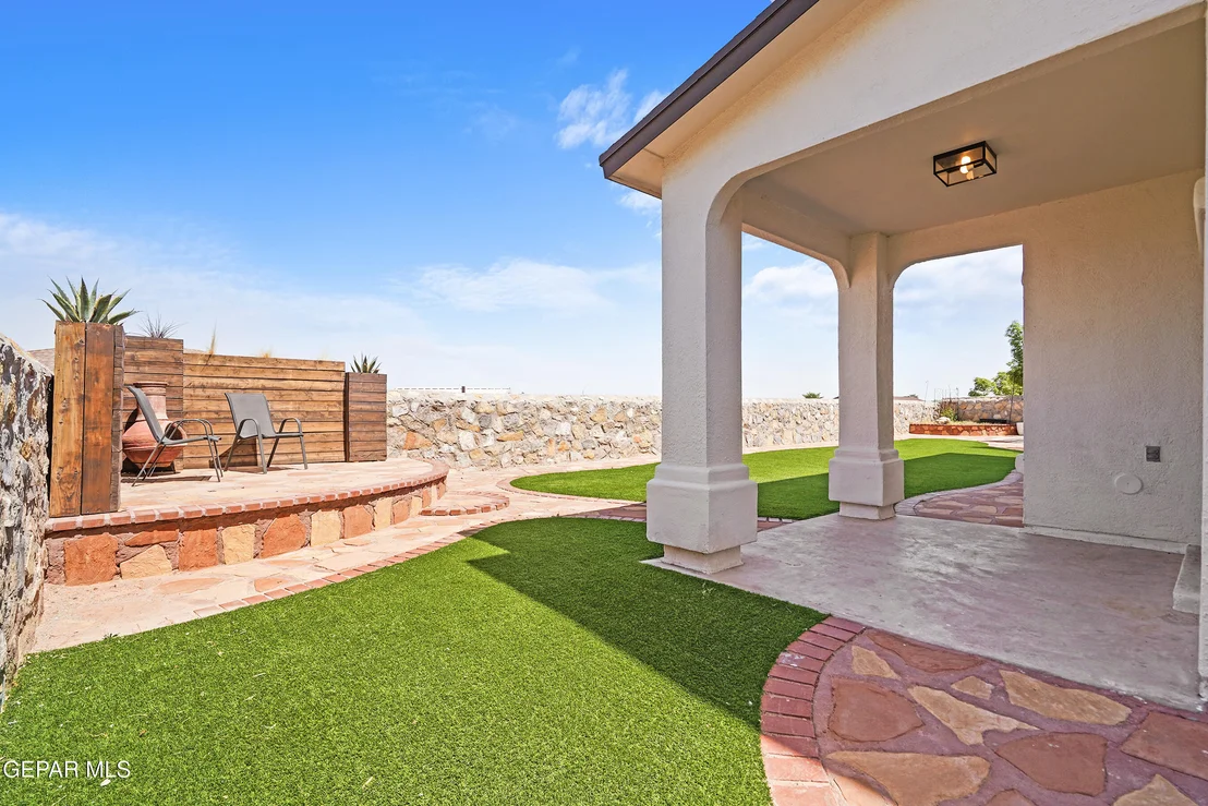 Photo of 14425 APPLE POINT Court
